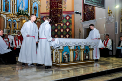 60 przygotowanie ołtarza